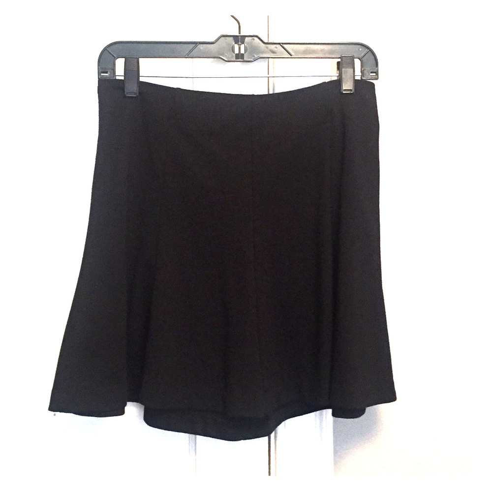Short black skirt